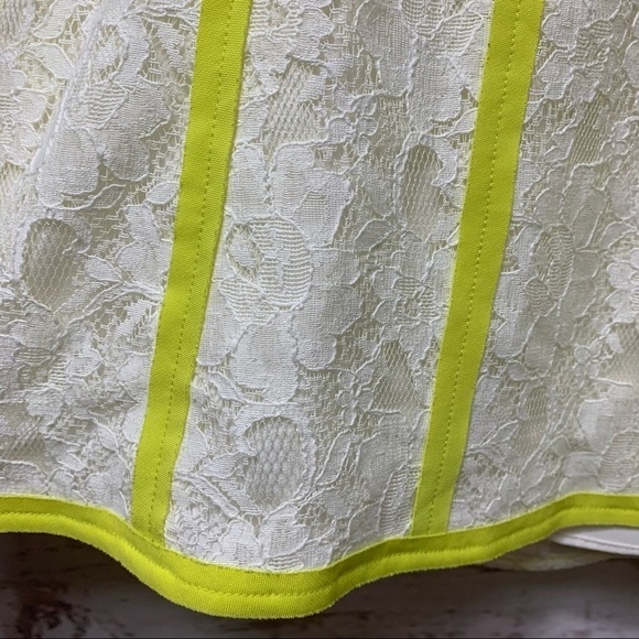 Nwt Bcbgmaxazria Off White Kellyn French Lace Peplum Cocktail Dress - Picture 4 of 7